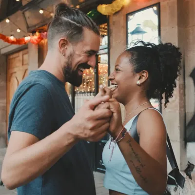 gelukkig koppel gelukkig koppel